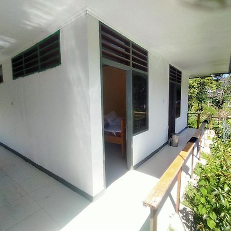 Wisma Kelimutu Ende Exterior foto